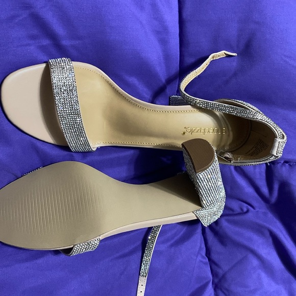 Size 11 open toe blocked sequin heel - Picture 1 of 4